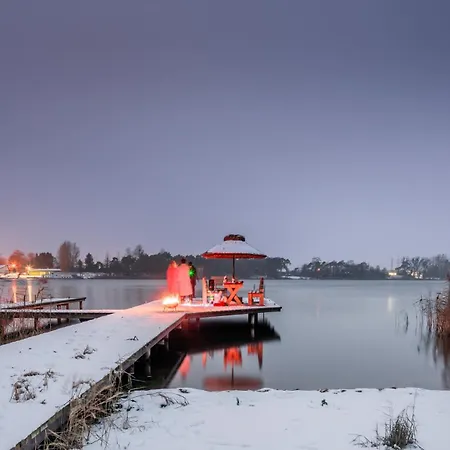 Willa Stodoly Nad Jeziorem Niebo I Ziemia