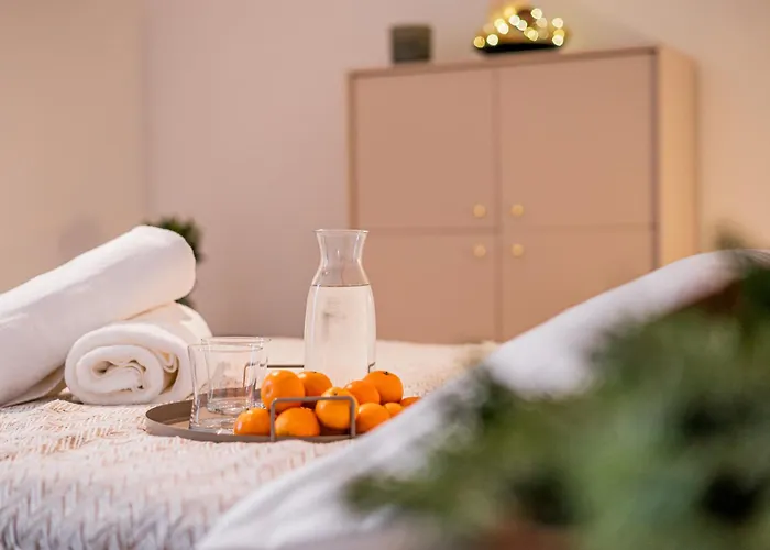 Stodoly Nad Jeziorem Niebo I Ziemia فيلة *