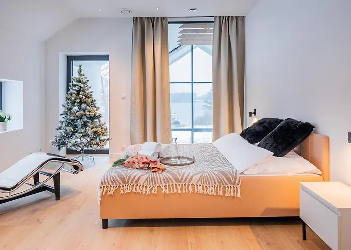 Stodoly Nad Jeziorem Niebo I Ziemia فيلة Mikorzyn (Konin)