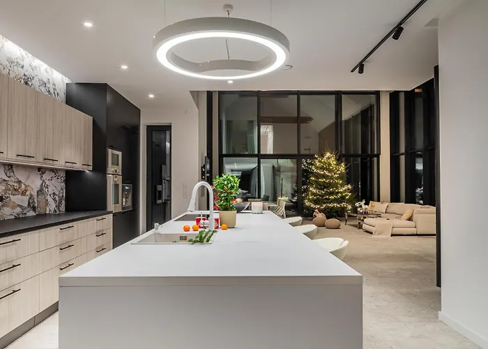 Willa Stodoly Nad Jeziorem Niebo I Ziemia