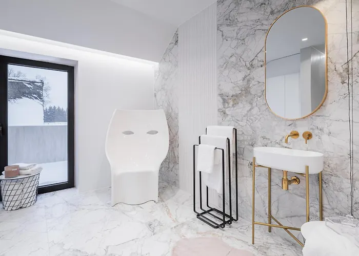 Stodoly Nad Jeziorem Niebo I Ziemia