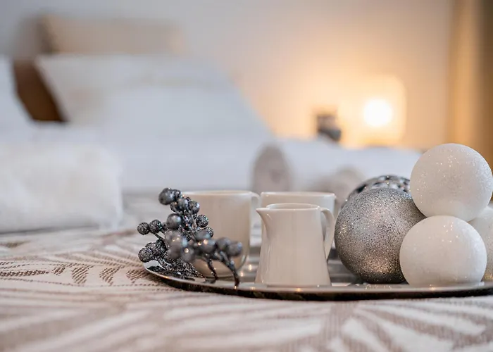 Stodoly Nad Jeziorem Niebo I Ziemia فيلة *